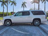 Used 2013 Cadillac Escalade ESV Premium image 4