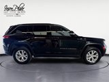 Used 2023 Jeep Grand Cherokee Limited image 2