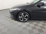 Used 2023 Hyundai Elantra SEL w/ Convenience Package image 5