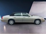 Used 2005 Lincoln Town Car Signature image 6