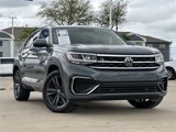 Used 2021 Volkswagen Atlas Cross Sport SE w/ Panoramic Sunroof Package image 2