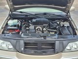 Used 2006 Lincoln Town Car Signature Limited image 3