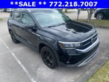Certified 2022 Volkswagen Taos SE w/ Panoramic Sunroof Package image 2