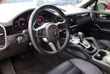 Used 2023 Porsche Cayenne image 4