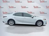 Used 2022 Toyota Camry LE image 4