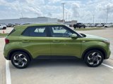 Used 2022 Hyundai Venue SEL w/ Cargo Package image 4
