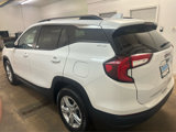 Used 2023 GMC Terrain SLE w/ Driver Convenience Package image 6