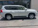 Used 2010 Lexus GX 460 image 2