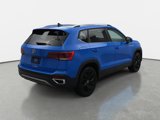 Certified 2022 Volkswagen Taos SEL w/ Panoramic Sunroof Package image 3
