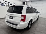 Used 2014 Chrysler Town & Country Touring-L w/ Driver Convenience Group image 6