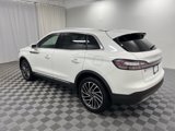 Used 2020 Lincoln Nautilus Reserve image 4