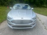 Used 2017 Ford Fusion SE w/ Fusion SE Technology Package image 2