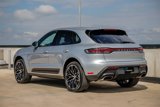 Certified 2024 Porsche Macan image 3