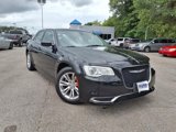 Used 2017 Chrysler 300 Limited image 2