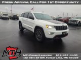 Used 2017 Jeep Grand Cherokee Trailhawk w/ Trailhawk Luxury Group image 2