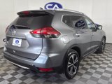 Used 2017 Nissan Rogue SL image 4
