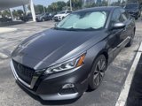 Used 2022 Nissan Altima 2.5 SV image 2