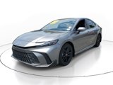 Used 2025 Toyota Camry SE image 2