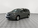 Used 2022 Chrysler Pacifica Touring-L image 4