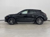 Used 2025 Porsche Macan image 2