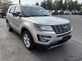 Used 2017 Ford Explorer XLT w/ Equipment Group 202A image 3