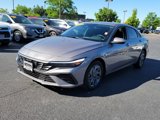 Used 2024 Hyundai Elantra SEL image 4