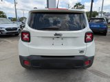 Used 2016 Jeep Renegade Latitude image 5