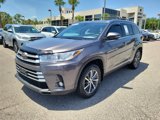 Used 2017 Toyota Highlander XLE image 5