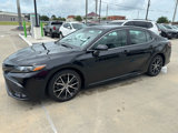 Used 2023 Toyota Camry SE image 3