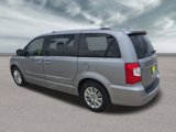 Used 2014 Chrysler Town & Country Limited w/ Luxury Group image 5