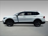 Certified 2022 Volkswagen Tiguan SE image 3