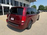 Used 2017 Dodge Grand Caravan SE image 5