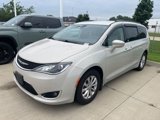 Used 2017 Chrysler Pacifica Touring-L image 5