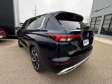 Used 2022 Mitsubishi Outlander SE image 6