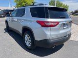 Used 2019 Chevrolet Traverse LT image 3
