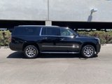 Used 2019 GMC Yukon XL Denali image 3