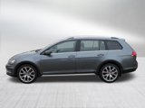 Used 2017 Volkswagen Golf Alltrack SEL image 4