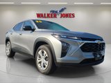 Used 2025 Chevrolet Trax LS w/ Driver Confidence Package image 2