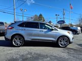 Used 2021 Ford Edge Titanium image 4