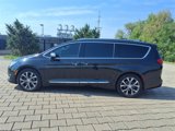Used 2017 Chrysler Pacifica Limited w/ Tire & Wheel Group image 2