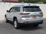 Used 2023 Jeep Grand Cherokee L Laredo image 5