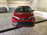 Used 2021 Toyota Sienna XLE image 2