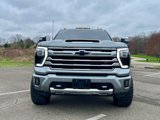 Used 2024 Chevrolet Silverado 2500 High Country image 2