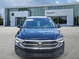 Used 2022 Volkswagen Jetta SE image 2