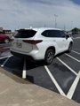 Used 2022 Toyota Highlander XLE image 5