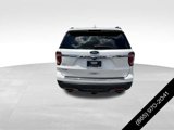 Used 2018 Ford Explorer XLT w/ Equipment Group 202A image 4