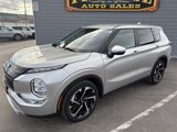 Used 2024 Mitsubishi Outlander AWD image 2