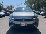 Used 2022 Volkswagen Tiguan SE image 3