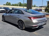 Used 2023 Hyundai Elantra SEL image 4