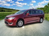 Certified 2018 Chrysler Pacifica Touring-L image 2